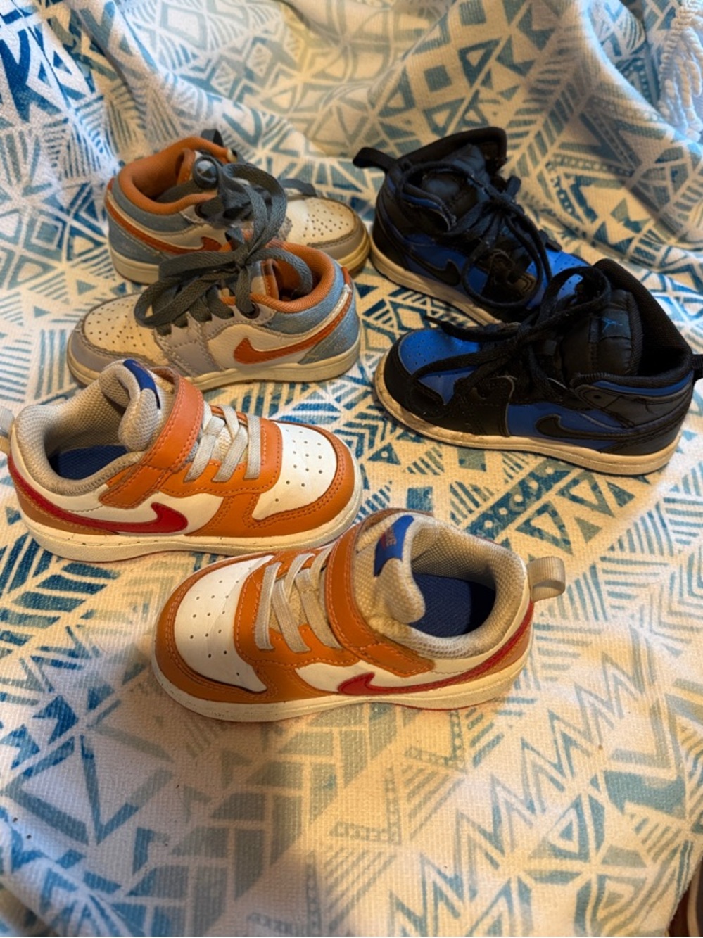 Nike Kids Low-Top Sneakers in Orange, White and Black, Blue - 3 Pair Set